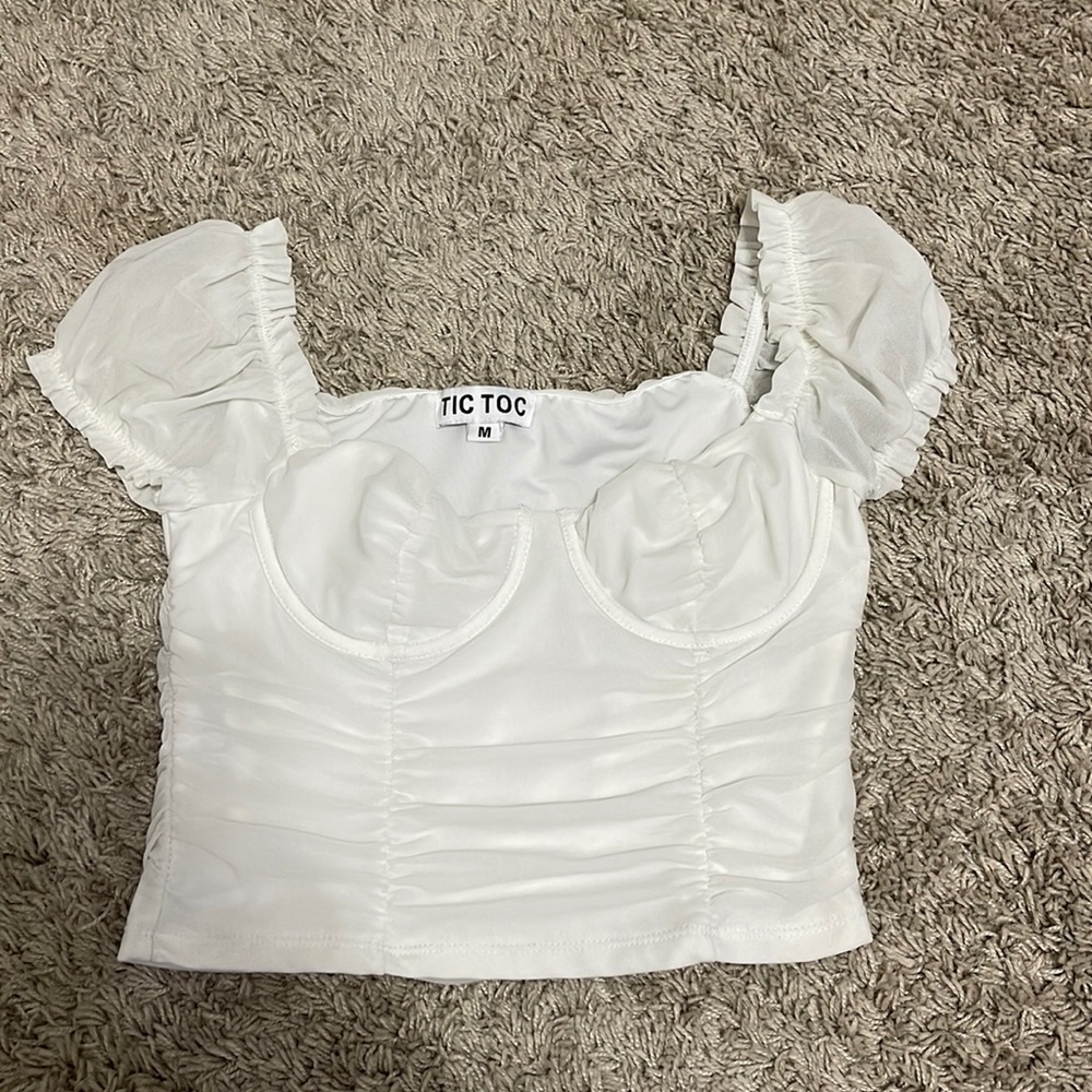 White cropped ruffled t-shirt
